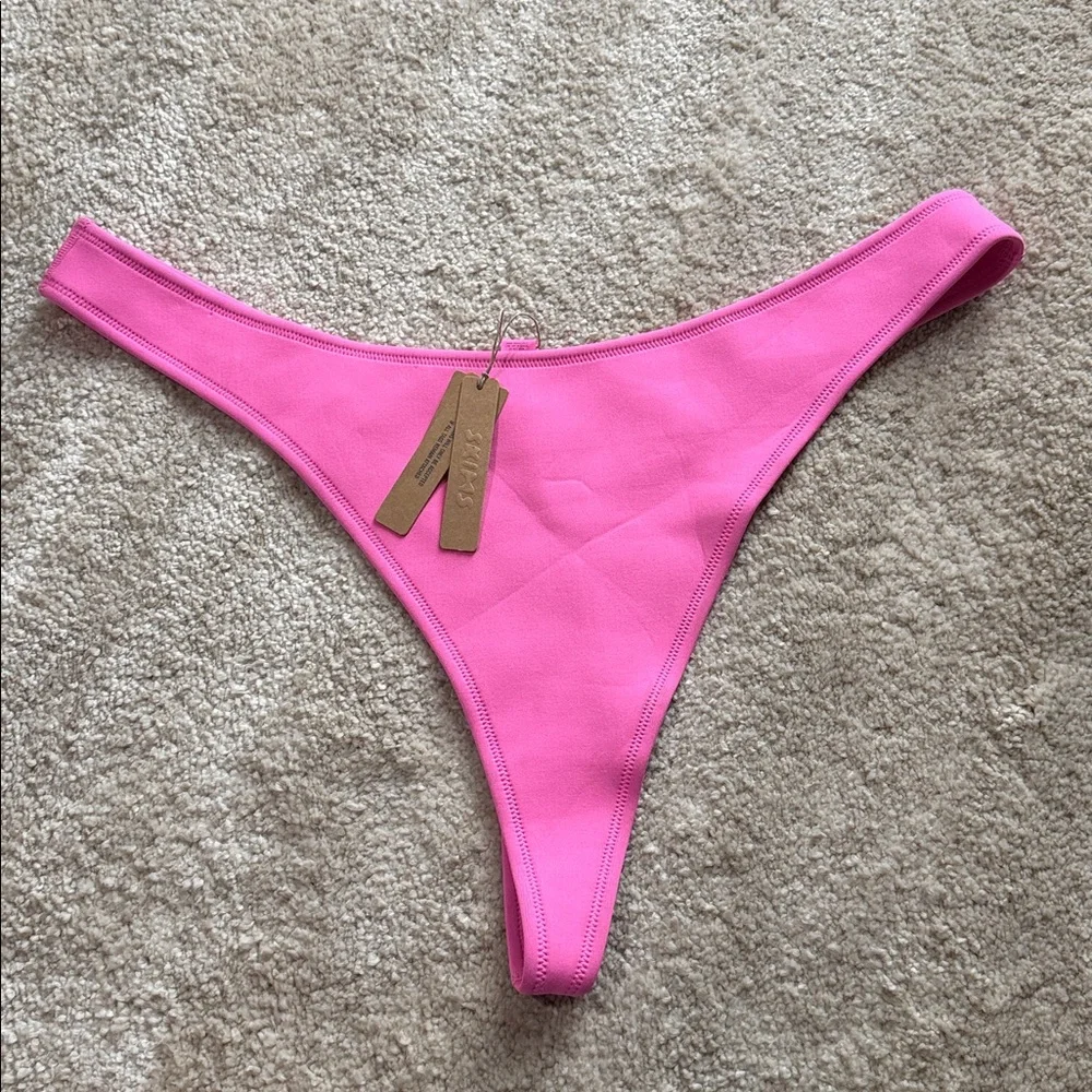 SKIMS NWT swim thong pink size 3X
